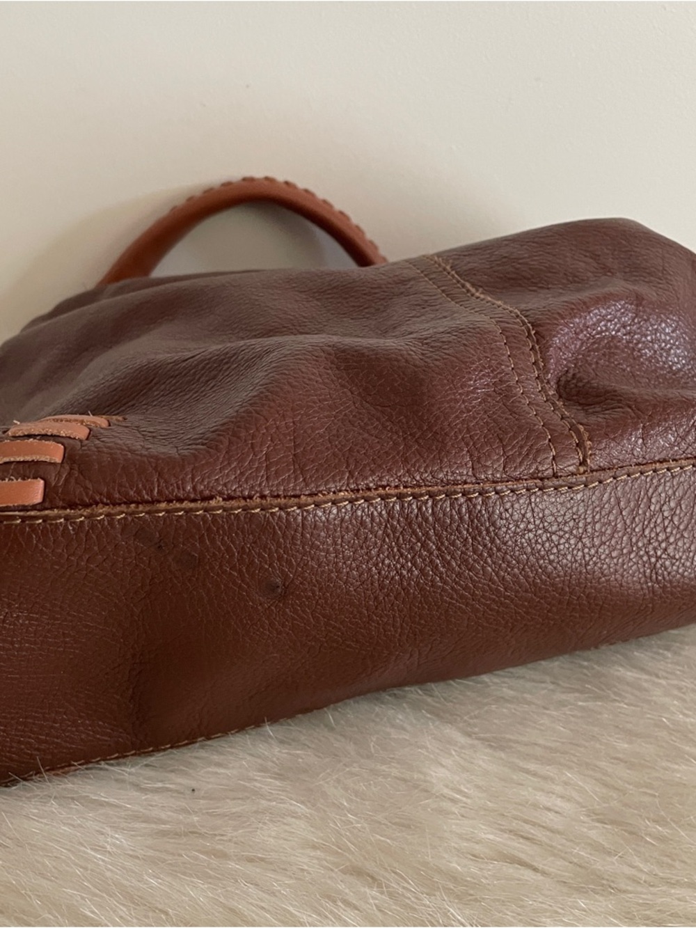 Lucky Brand Brown Leather Hobo Bag - Classic Women’s Shoulder Bag - Picture 5 of 10